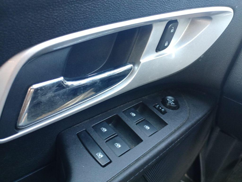 used 2017 Chevrolet Equinox car, priced at $6,000