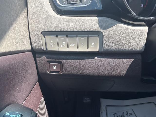 used 2015 Kia Sedona car, priced at $7,694