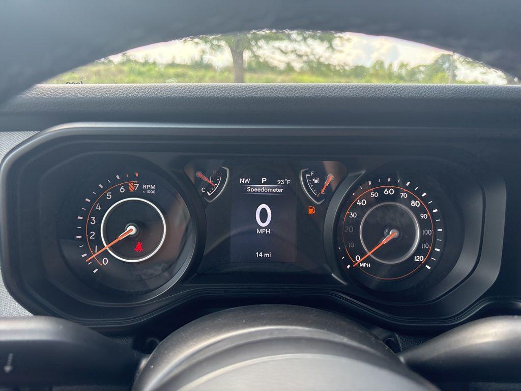 new 2025 Jeep Gladiator car, priced at $34,917