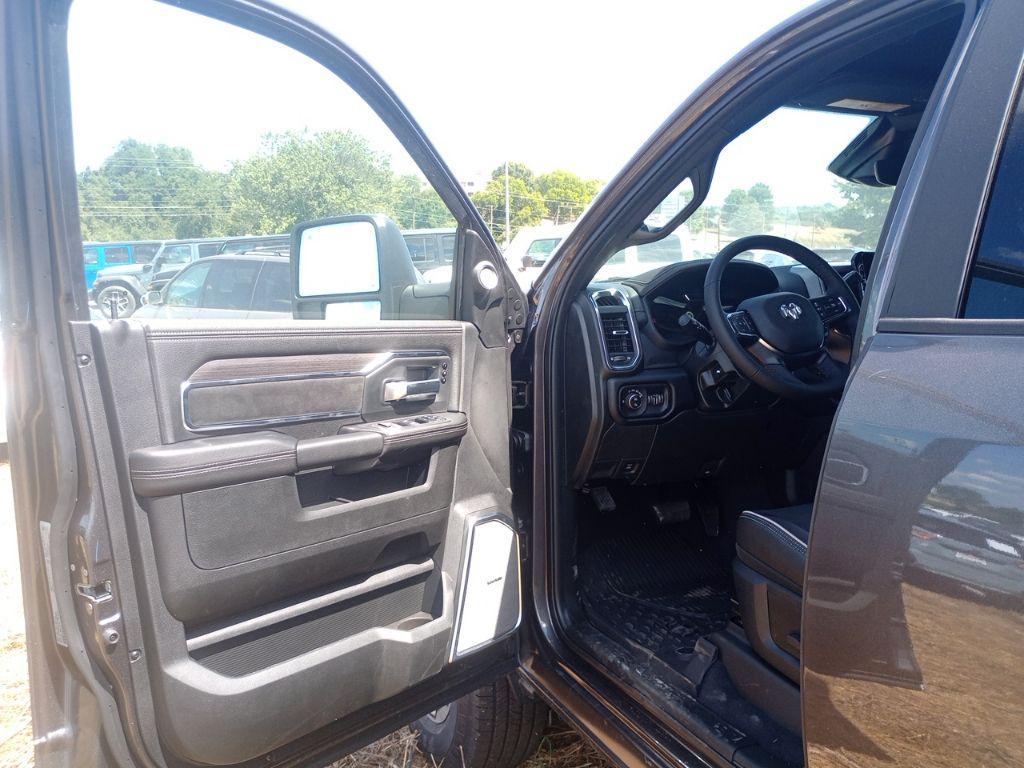 new 2025 Ram 3500 car, priced at $75,992