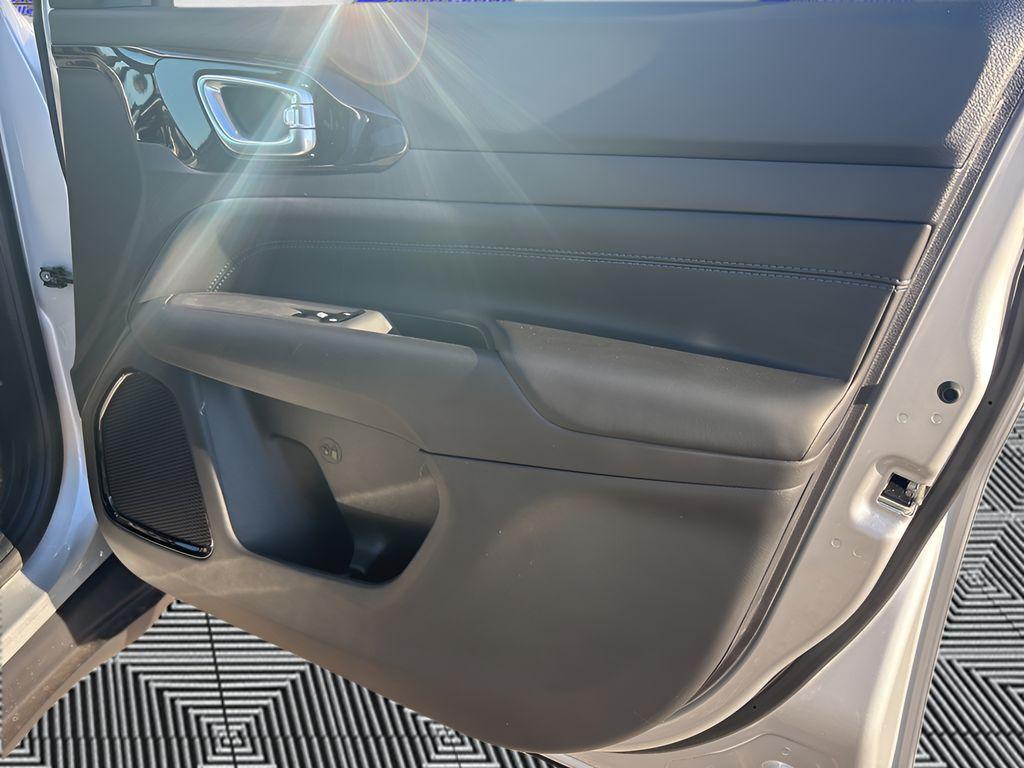 new 2025 Jeep Compass car, priced at $28,899