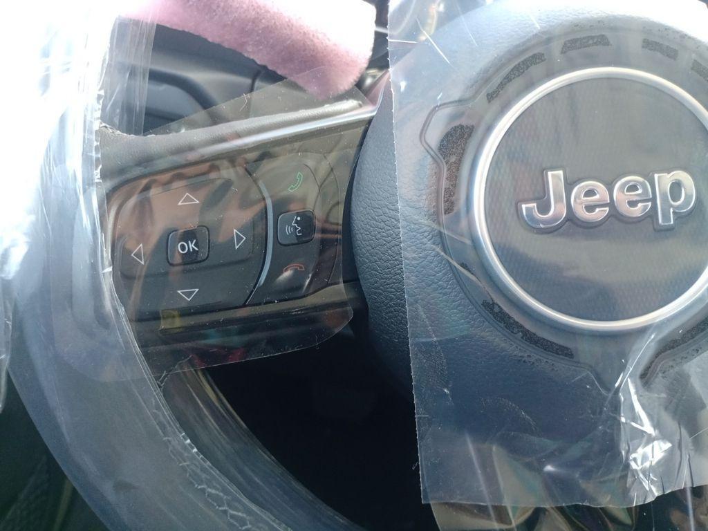 new 2025 Jeep Gladiator car, priced at $47,995