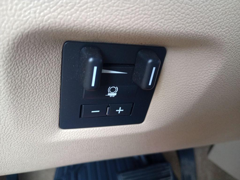 used 2013 Chevrolet Suburban car, priced at $4,527