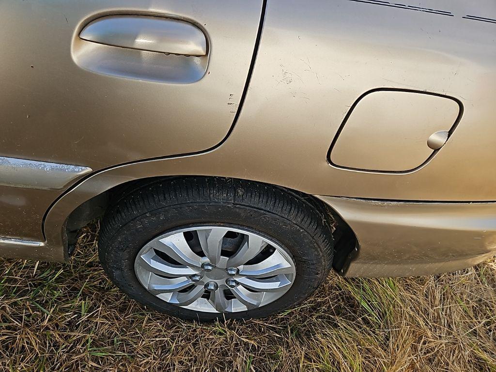 used 2002 Kia Rio car, priced at $2,500