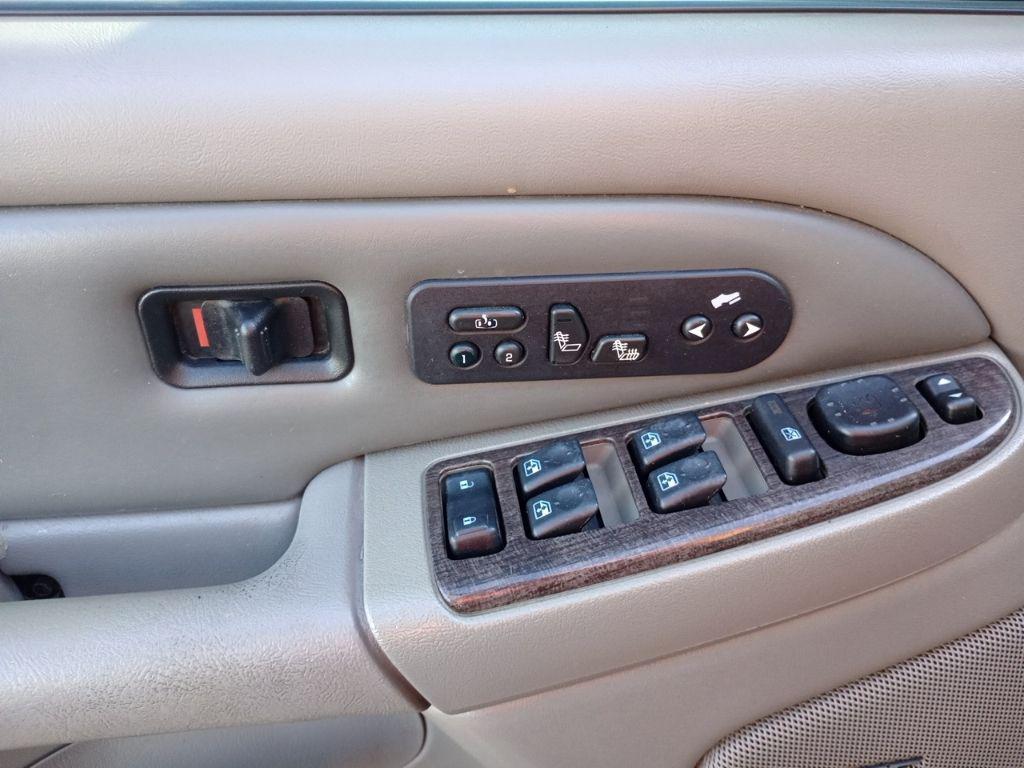 used 2004 GMC Yukon XL car, priced at $4,000