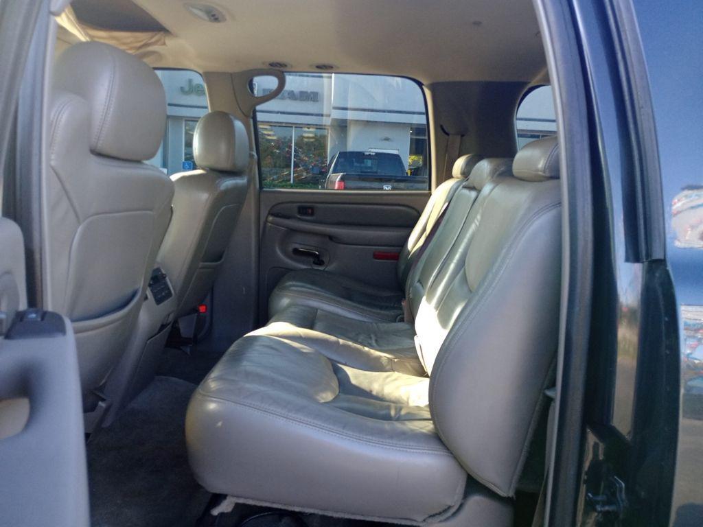 used 2004 GMC Yukon XL car, priced at $4,000