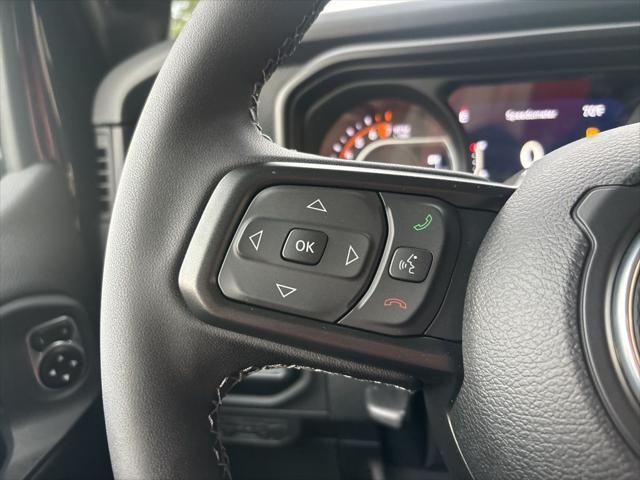new 2025 Jeep Gladiator car, priced at $49,085