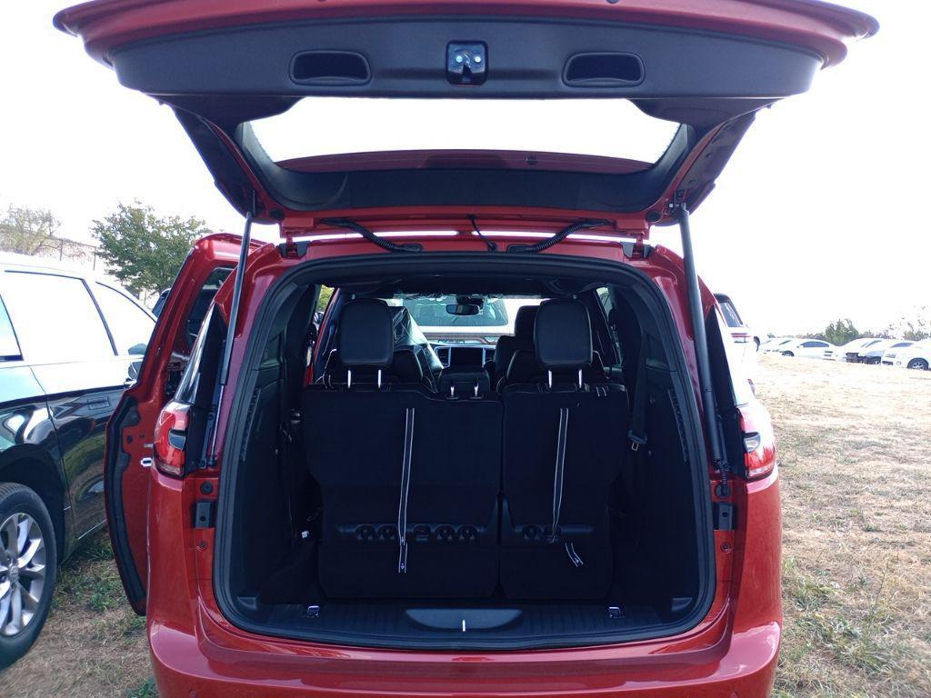 new 2026 Chrysler Pacifica car, priced at $48,855