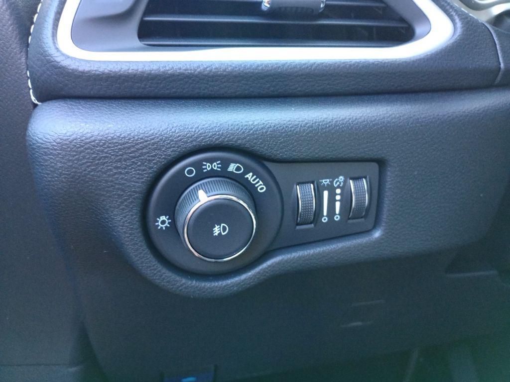 new 2026 Chrysler Pacifica car, priced at $48,855
