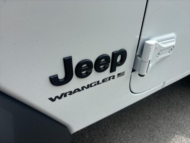 new 2025 Jeep Wrangler car, priced at $30,966