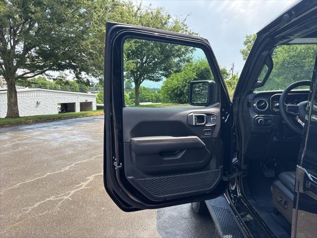 new 2025 Jeep Wrangler car, priced at $50,118