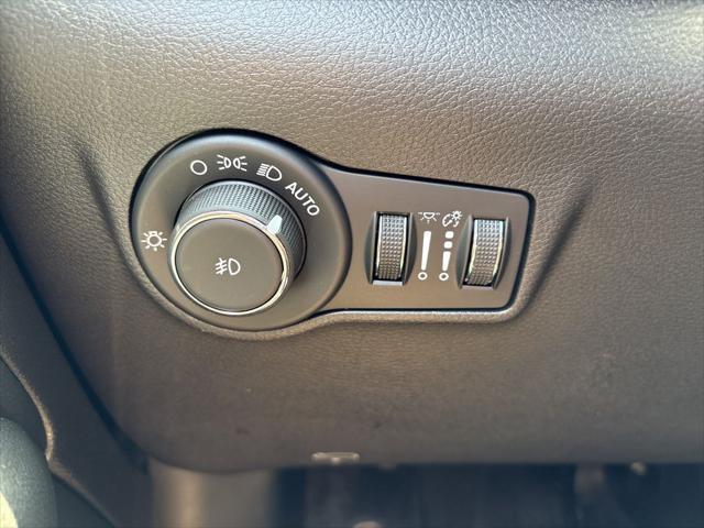 new 2025 Jeep Compass car, priced at $35,995
