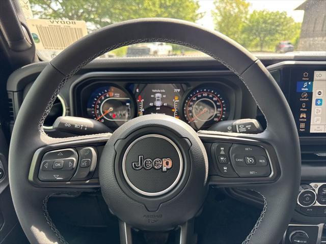 new 2025 Jeep Gladiator car, priced at $44,637