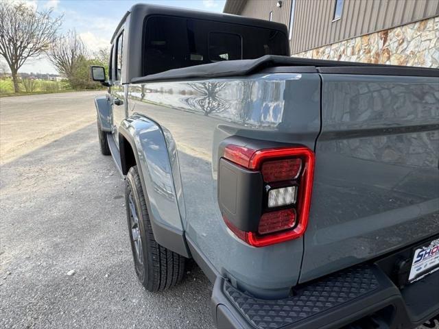 new 2024 Jeep Gladiator car, priced at $46,181