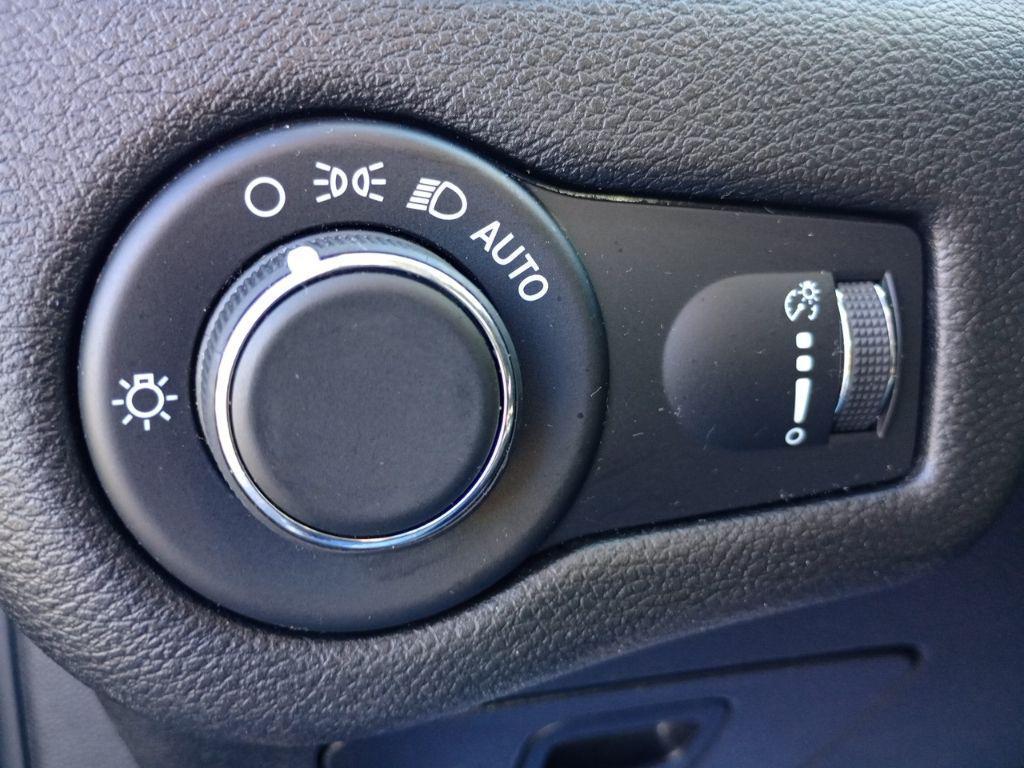 used 2021 Jeep Cherokee car, priced at $15,000
