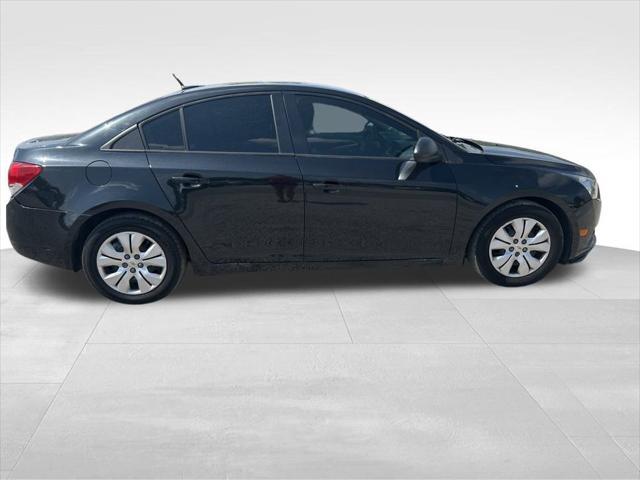 used 2014 Chevrolet Cruze car, priced at $2,999