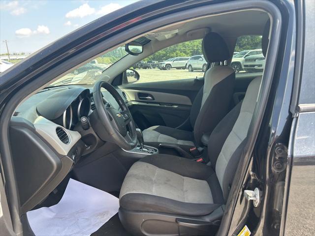 used 2014 Chevrolet Cruze car, priced at $2,999