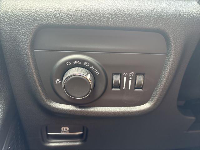new 2025 Jeep Grand Cherokee L car, priced at $39,823