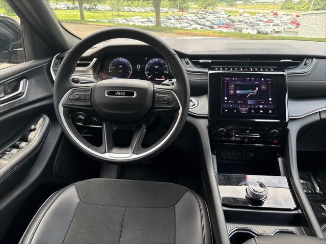 new 2025 Jeep Grand Cherokee L car, priced at $39,823