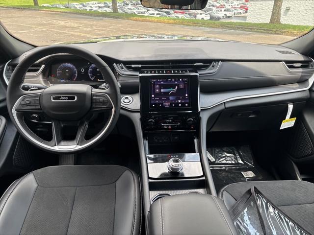 new 2025 Jeep Grand Cherokee L car, priced at $39,823