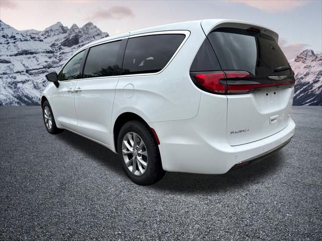 new 2025 Chrysler Pacifica car, priced at $39,661