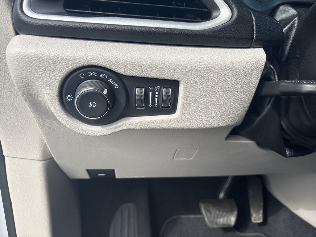used 2022 Chrysler Pacifica car, priced at $17,408