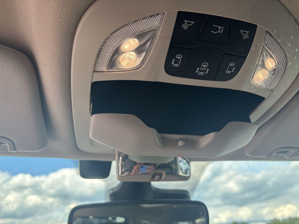 used 2022 Chrysler Pacifica car, priced at $17,408
