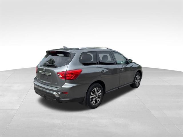 used 2020 Nissan Pathfinder car, priced at $17,999