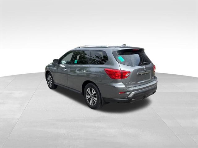 used 2020 Nissan Pathfinder car, priced at $17,999