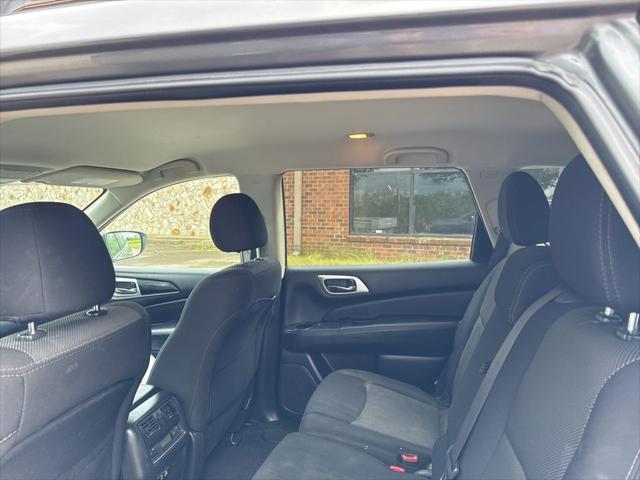 used 2020 Nissan Pathfinder car, priced at $18,772