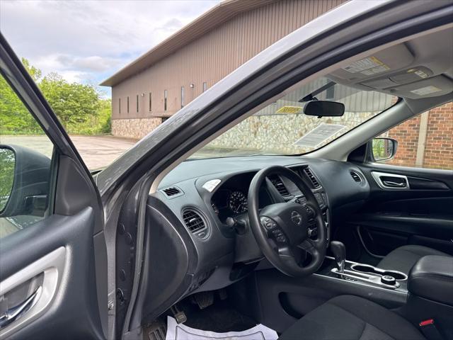 used 2020 Nissan Pathfinder car, priced at $18,772