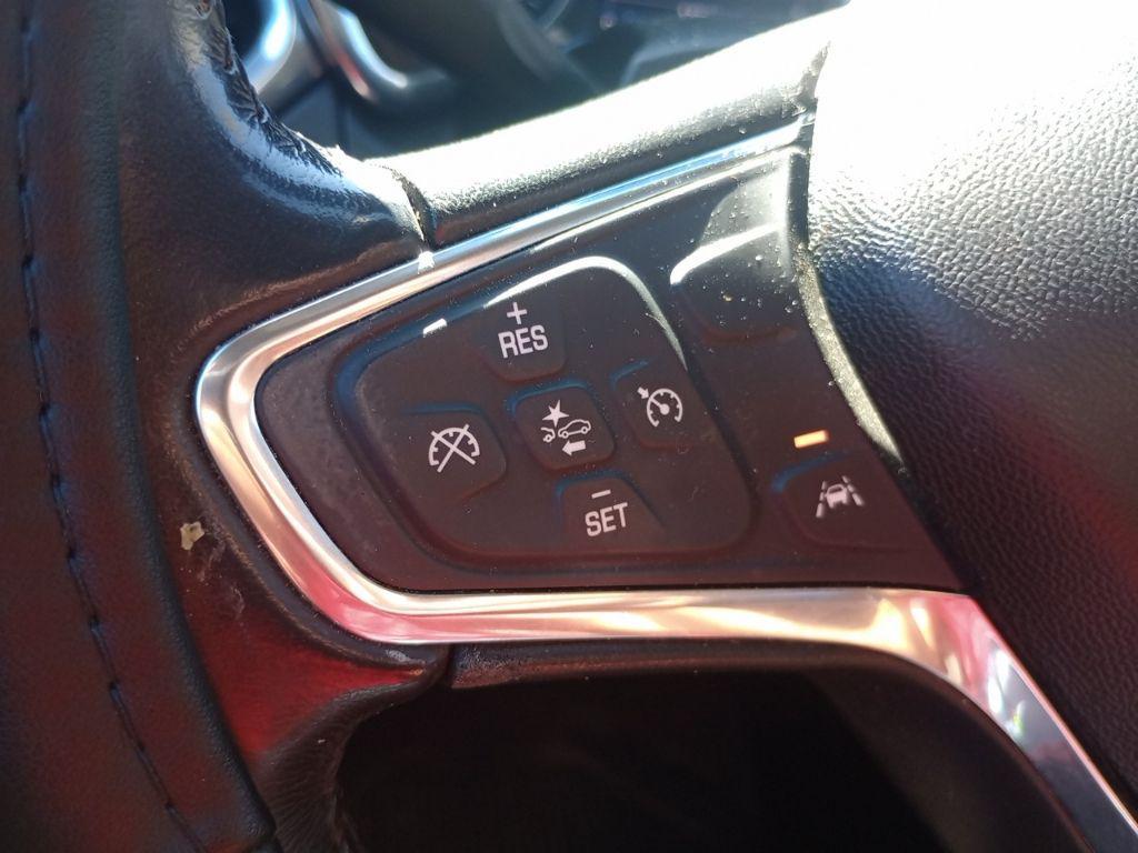 used 2020 Chevrolet Equinox car, priced at $8,000
