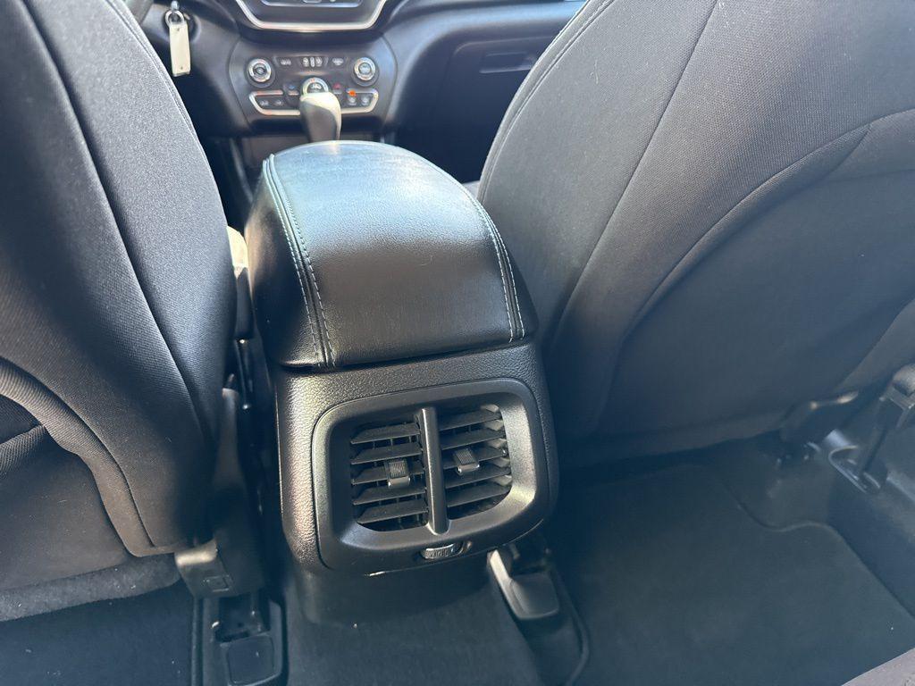 used 2021 Jeep Cherokee car, priced at $19,499