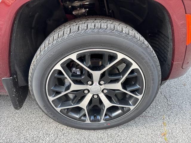new 2025 Jeep Grand Cherokee car, priced at $54,458