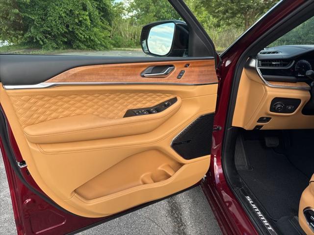 new 2025 Jeep Grand Cherokee car, priced at $54,458