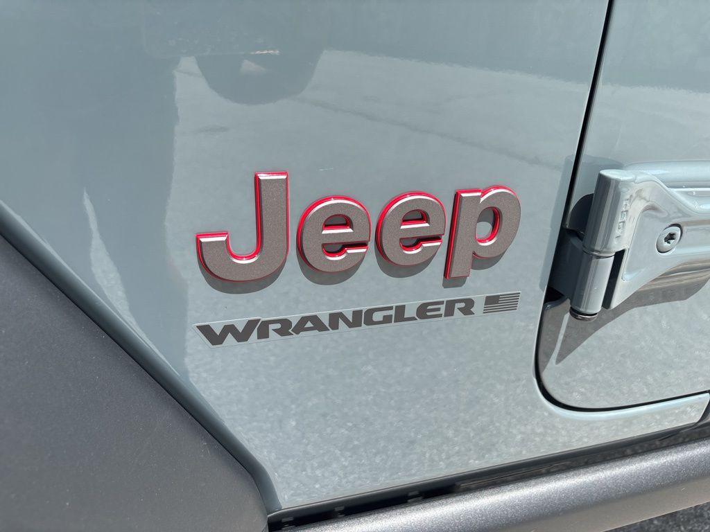 new 2025 Jeep Wrangler car, priced at $55,015