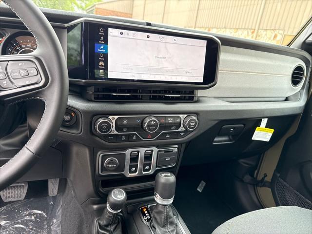 new 2025 Jeep Wrangler car, priced at $35,918