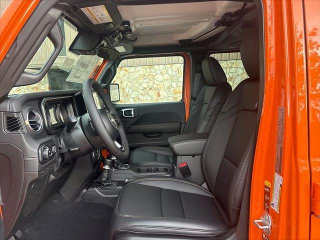 new 2025 Jeep Gladiator car, priced at $40,745