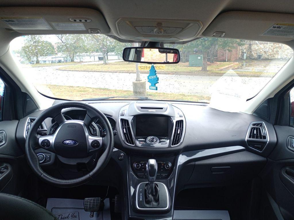 used 2013 Ford Escape car, priced at $3,150
