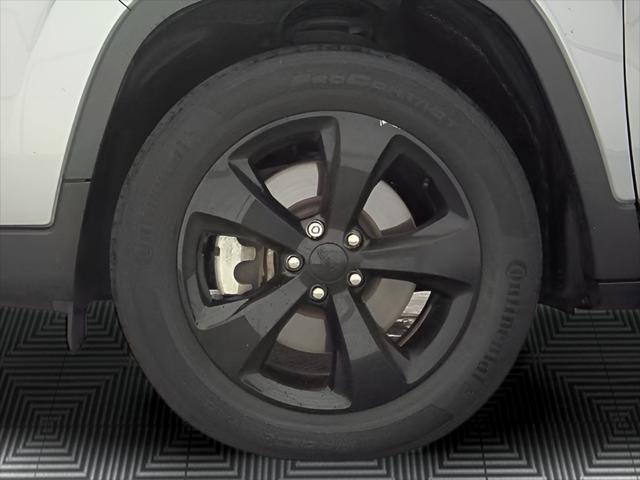 used 2021 Jeep Cherokee car, priced at $20,999