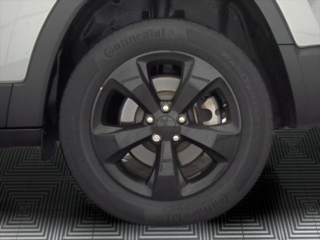 used 2021 Jeep Cherokee car, priced at $20,999