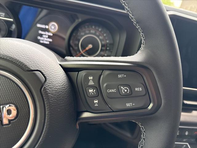 new 2025 Jeep Gladiator car, priced at $44,637