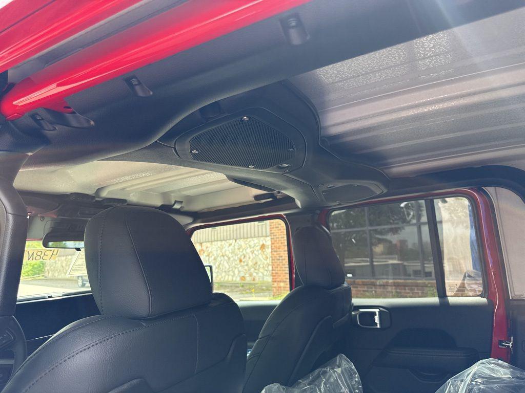 new 2025 Jeep Gladiator car, priced at $42,264