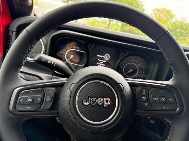 new 2025 Jeep Gladiator car, priced at $44,637