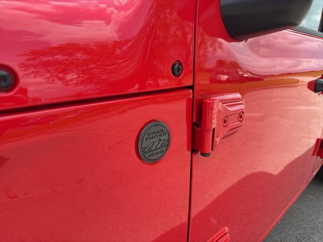 new 2025 Jeep Gladiator car, priced at $44,637