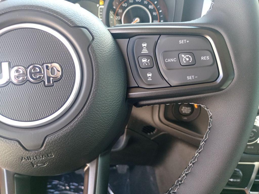 new 2025 Jeep Gladiator car, priced at $48,995