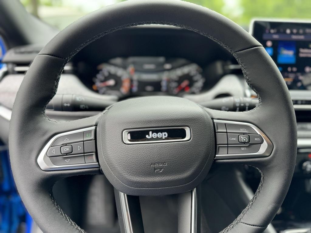 new 2024 Jeep Compass car, priced at $27,000