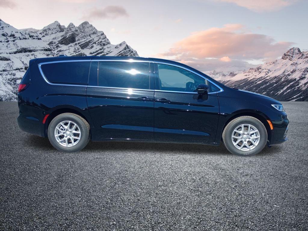 new 2026 Chrysler Pacifica car, priced at $37,283