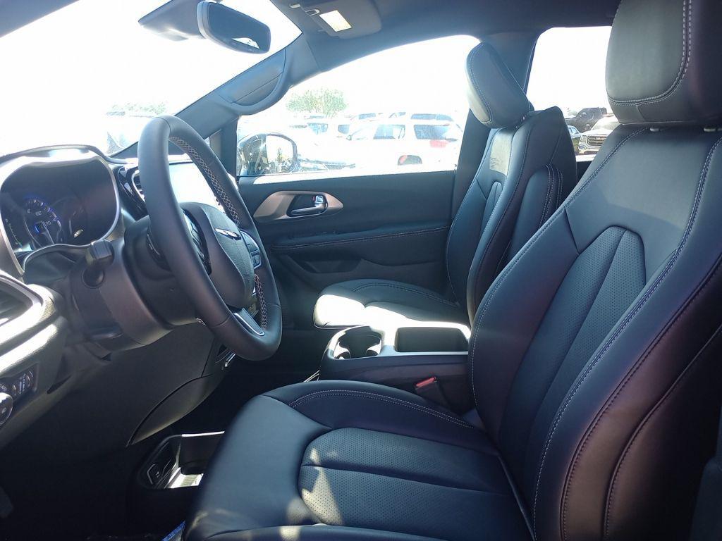 new 2026 Chrysler Pacifica car, priced at $37,283