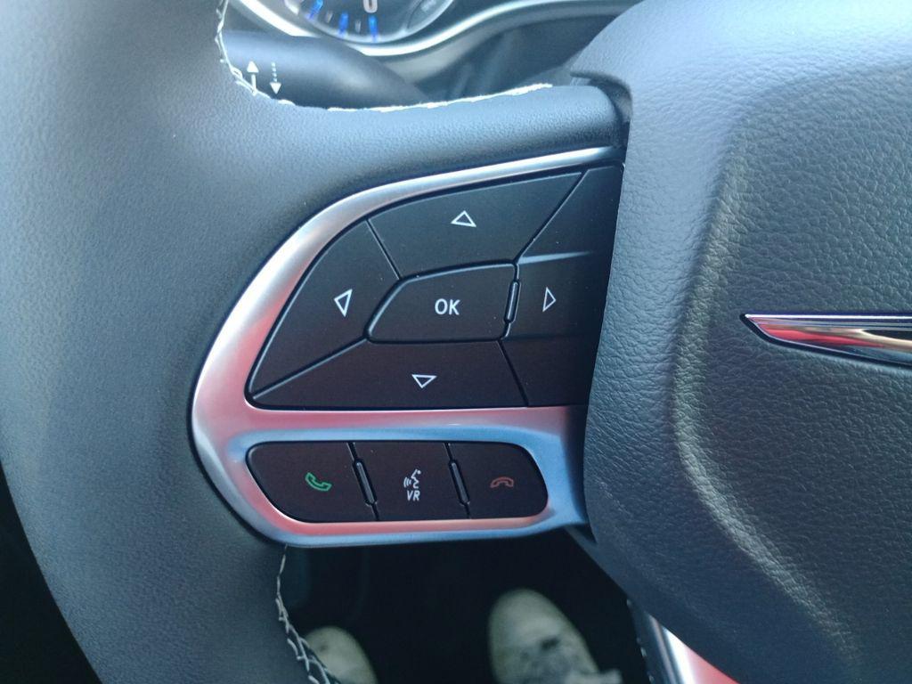 new 2026 Chrysler Pacifica car, priced at $35,283